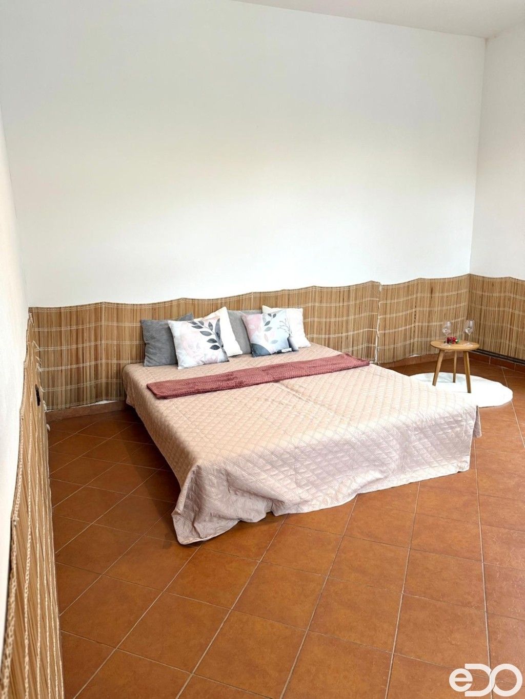 Byty, Česká Olešná, Strmilov, 100 m²