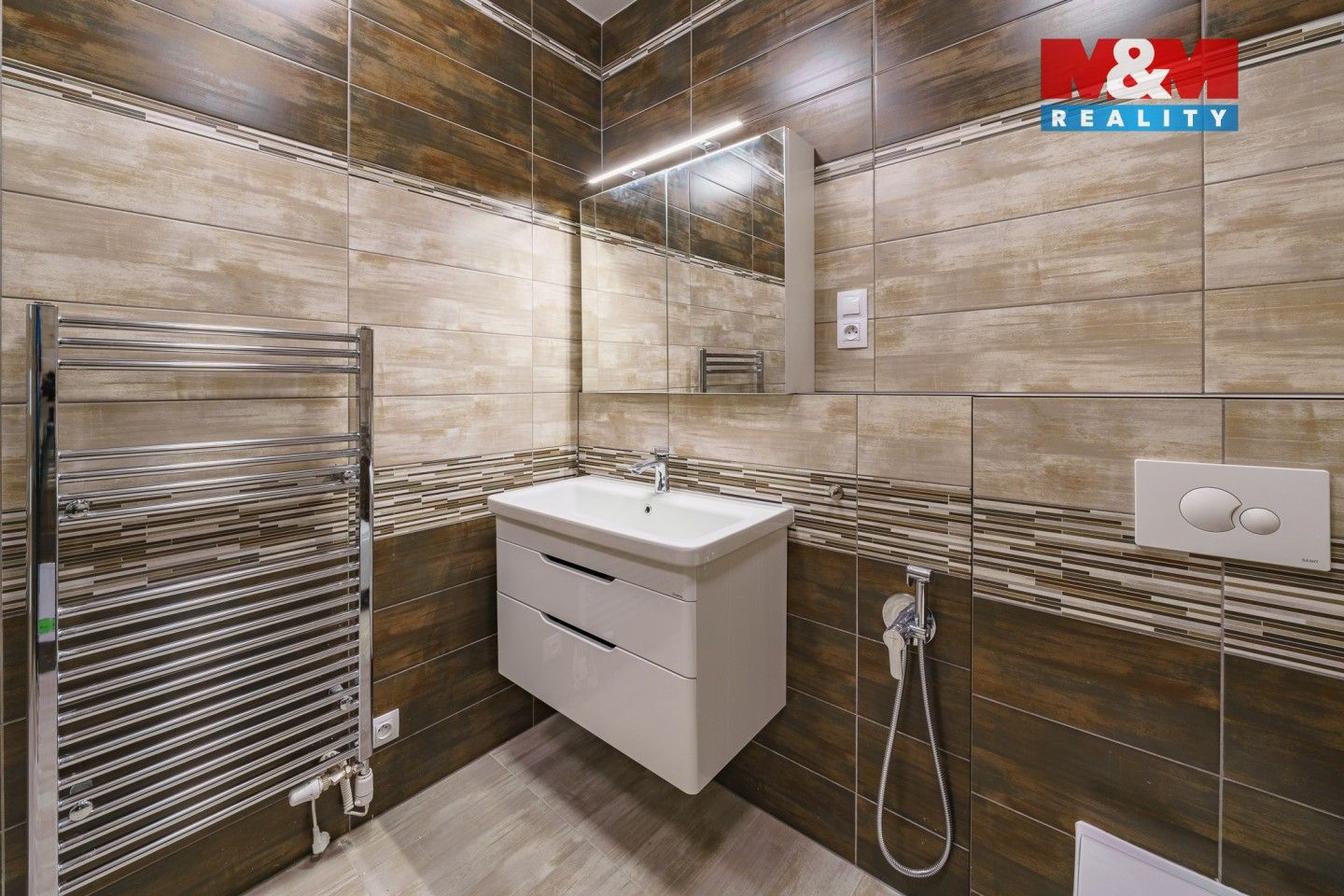 Pronájem byt 3+kk - Břehnická, Cheb, 90 m²