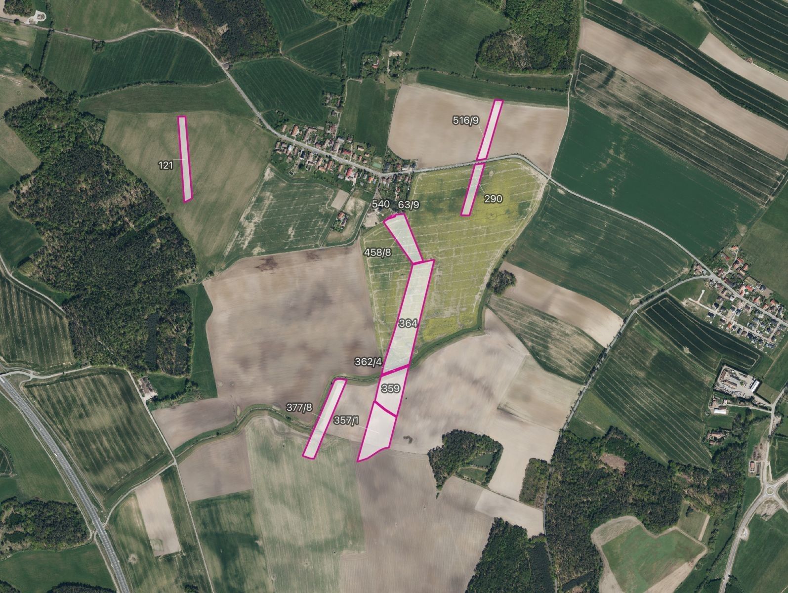 Zemědělský pozemek, 37 332 m²