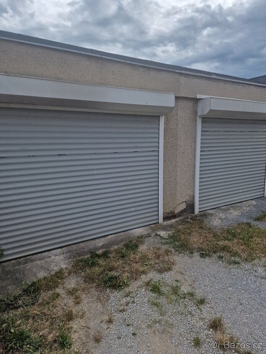 Garáže, Podolí u Brna, 664 03 - 2
