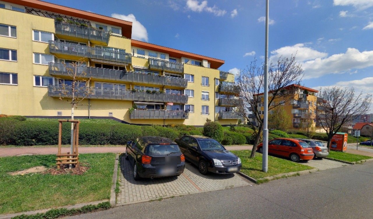 1+kk, Harmonická 1415, Praha, 42 m²