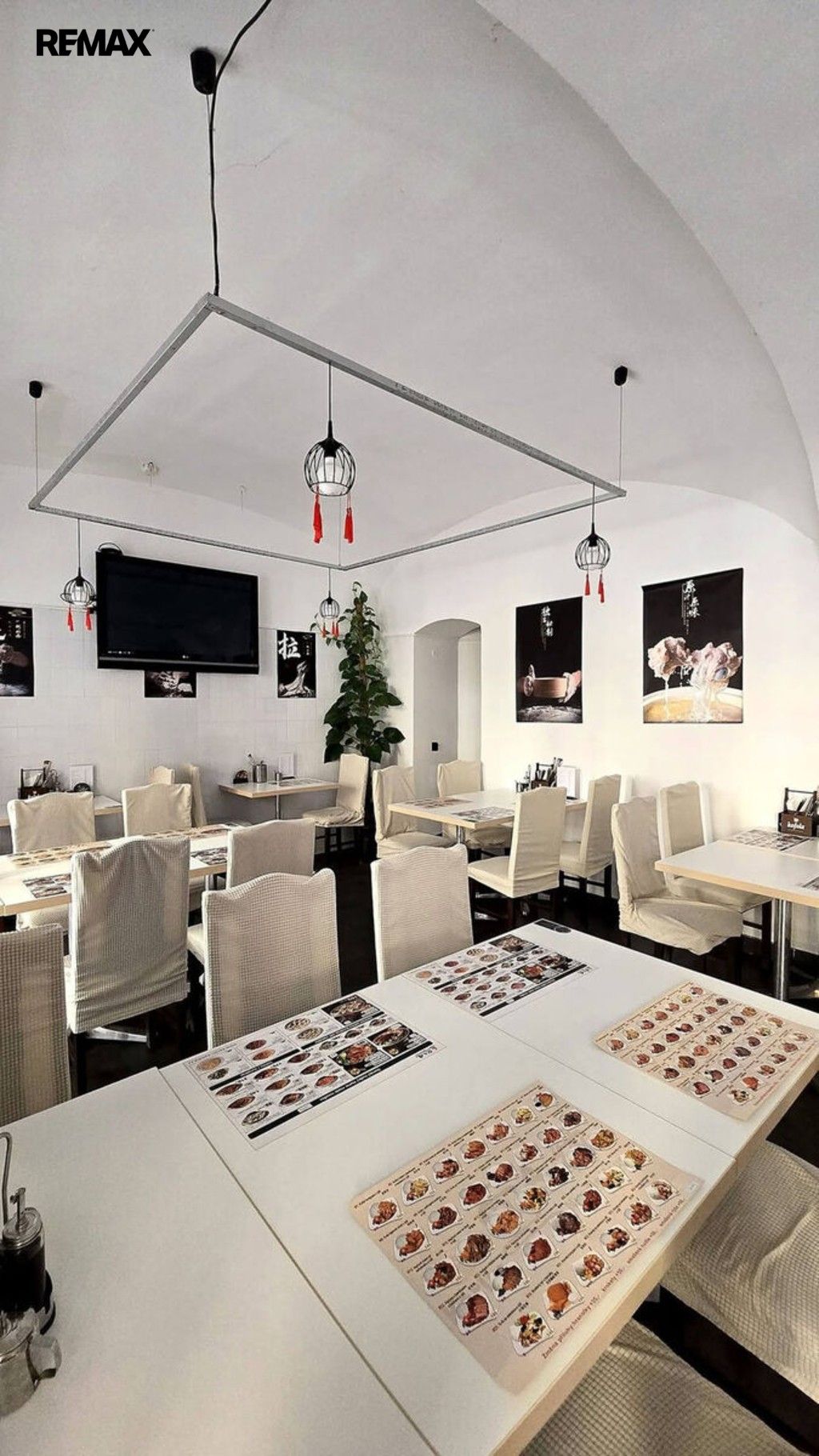 Restaurace, 188 m²