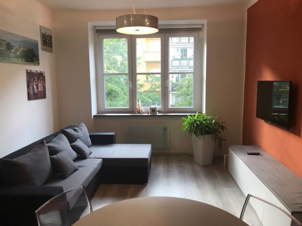 2+kk, Žateckých, Praha - Nusle, 50 m² - 1