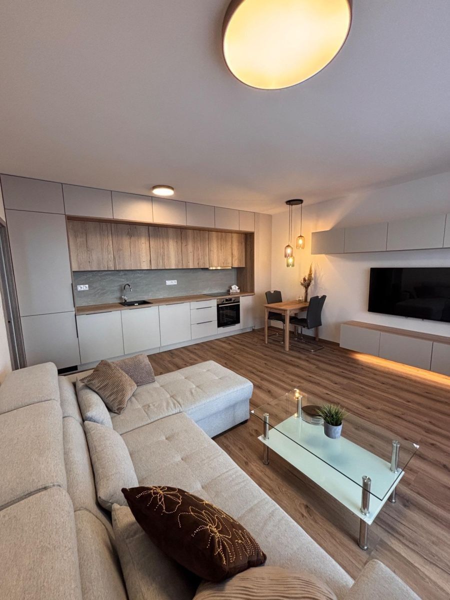 2+kk, Chvalovka, Brno - Žebětín, Jihomoravský kraj, 48 m² - 2