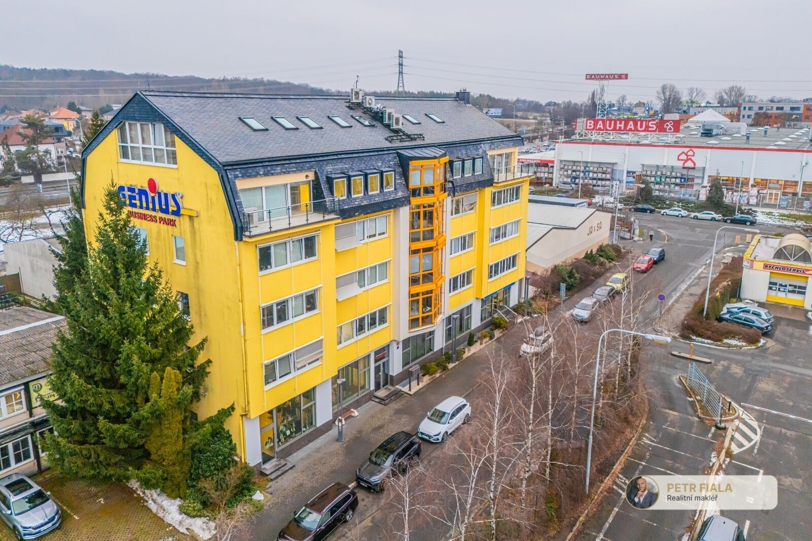 Pronájem kancelář - Dopraváků, Praha, 240 m²