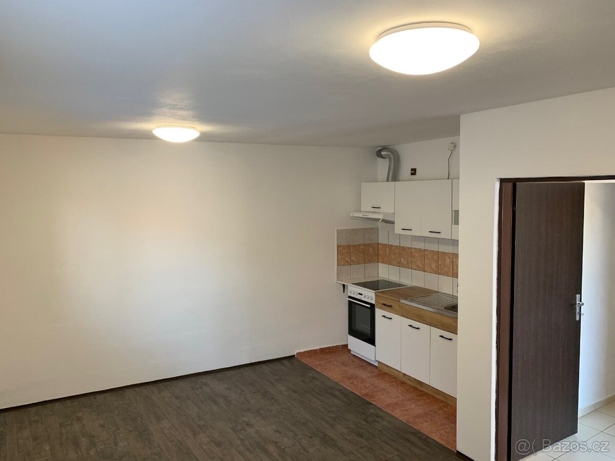 Pronájem byt - Kostelec nad Orlicí, 517 41