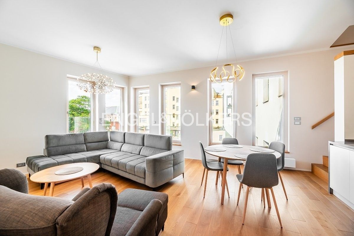 Pronájem byt 4+kk - Ostrovní, Praha, 103 m²