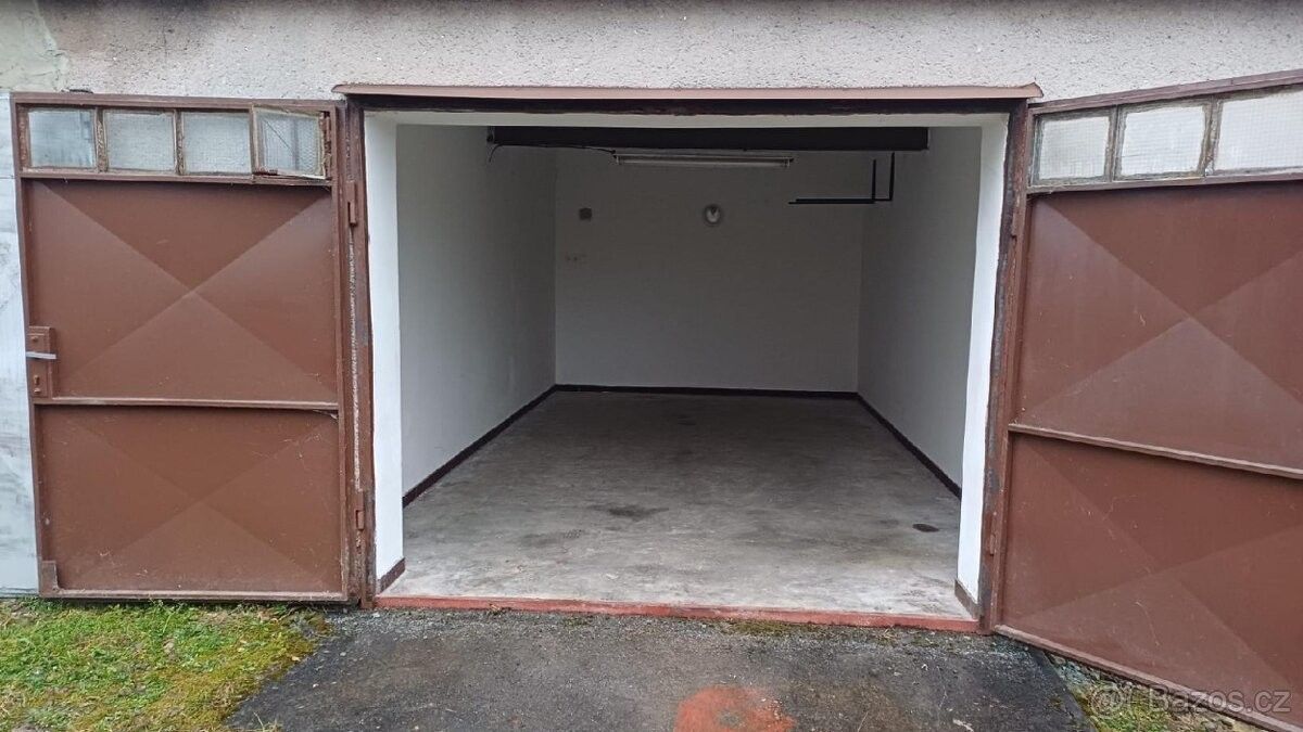 Pronájem garáž - Červený Kostelec, 549 41