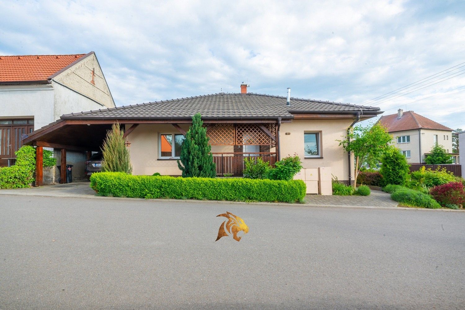 Rodinné domy, K Vodojemu, Nivnice, okres Uherské Hradiště, 90 m² - 1