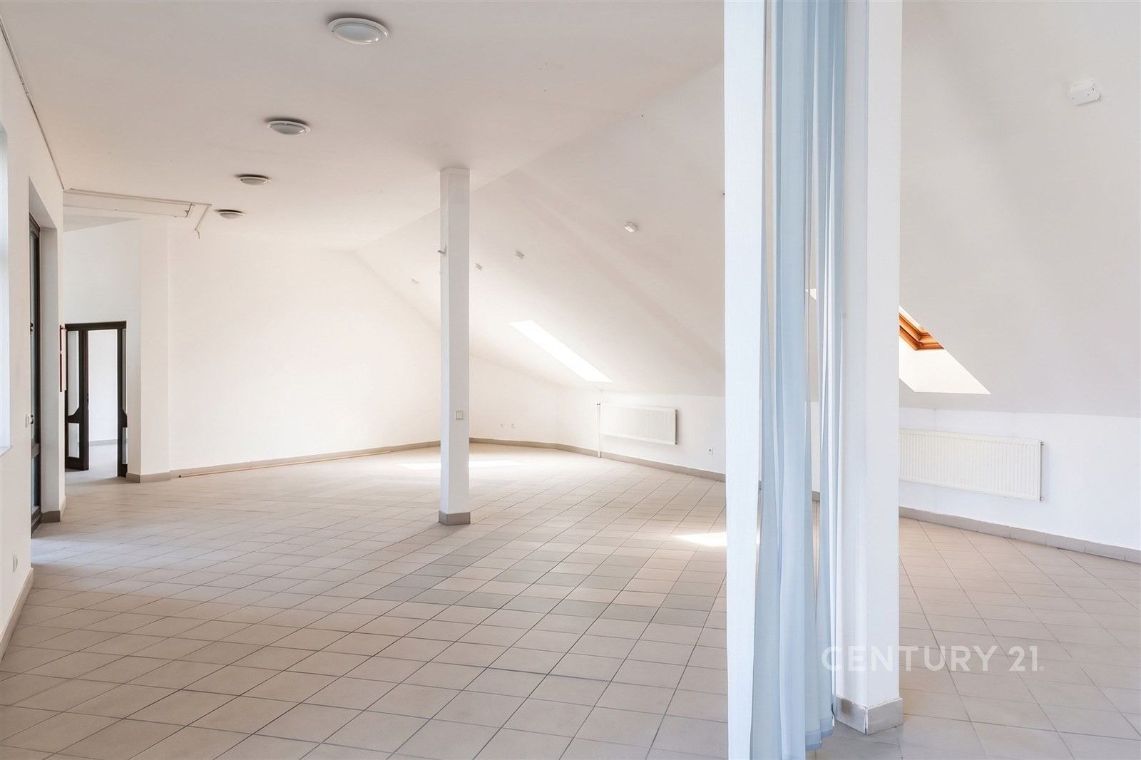Pronájem kancelář - Poštovní 445, Třinec Staré Město, 450 m² - 2