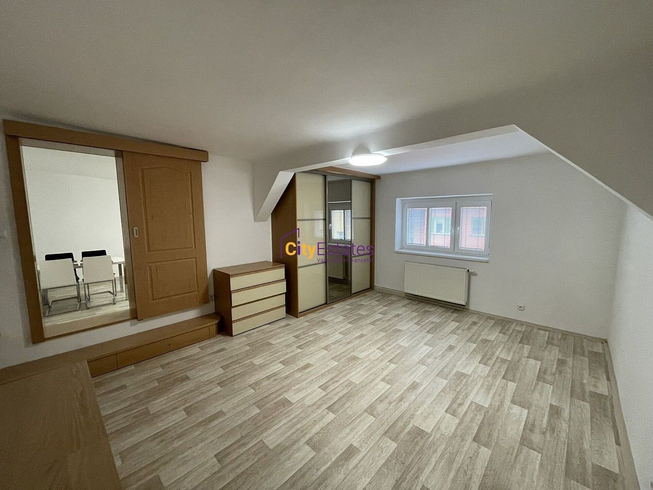 Byt 2+1 · 57 m² · Praha - Holešovice, okres Praha 7, Hlavní město Praha - 3