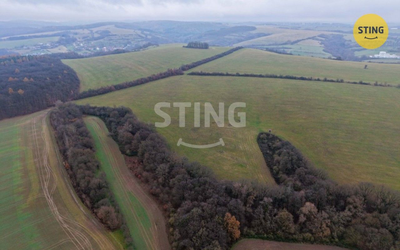Zemědělský pozemek · 14 861 m² · Zlámanec - 3