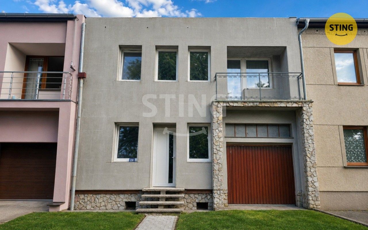 Rodinné domy, Hrubčice, 220 m² - 1