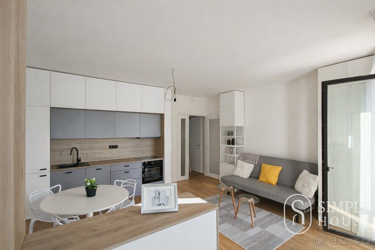 Pronájem byt - Praha, 170 00