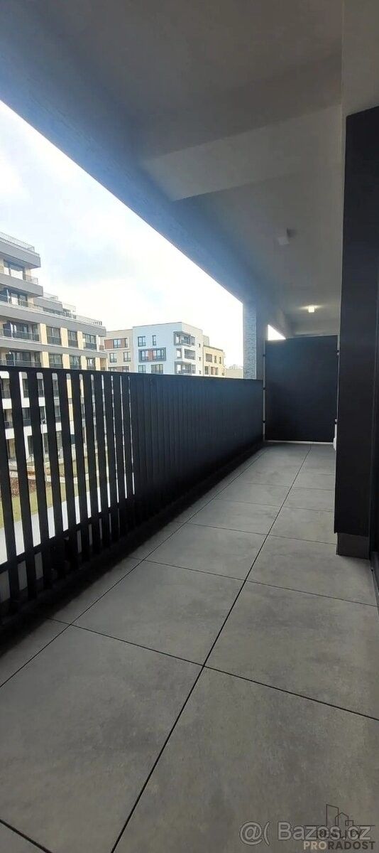 Byty, Praha, 198 00