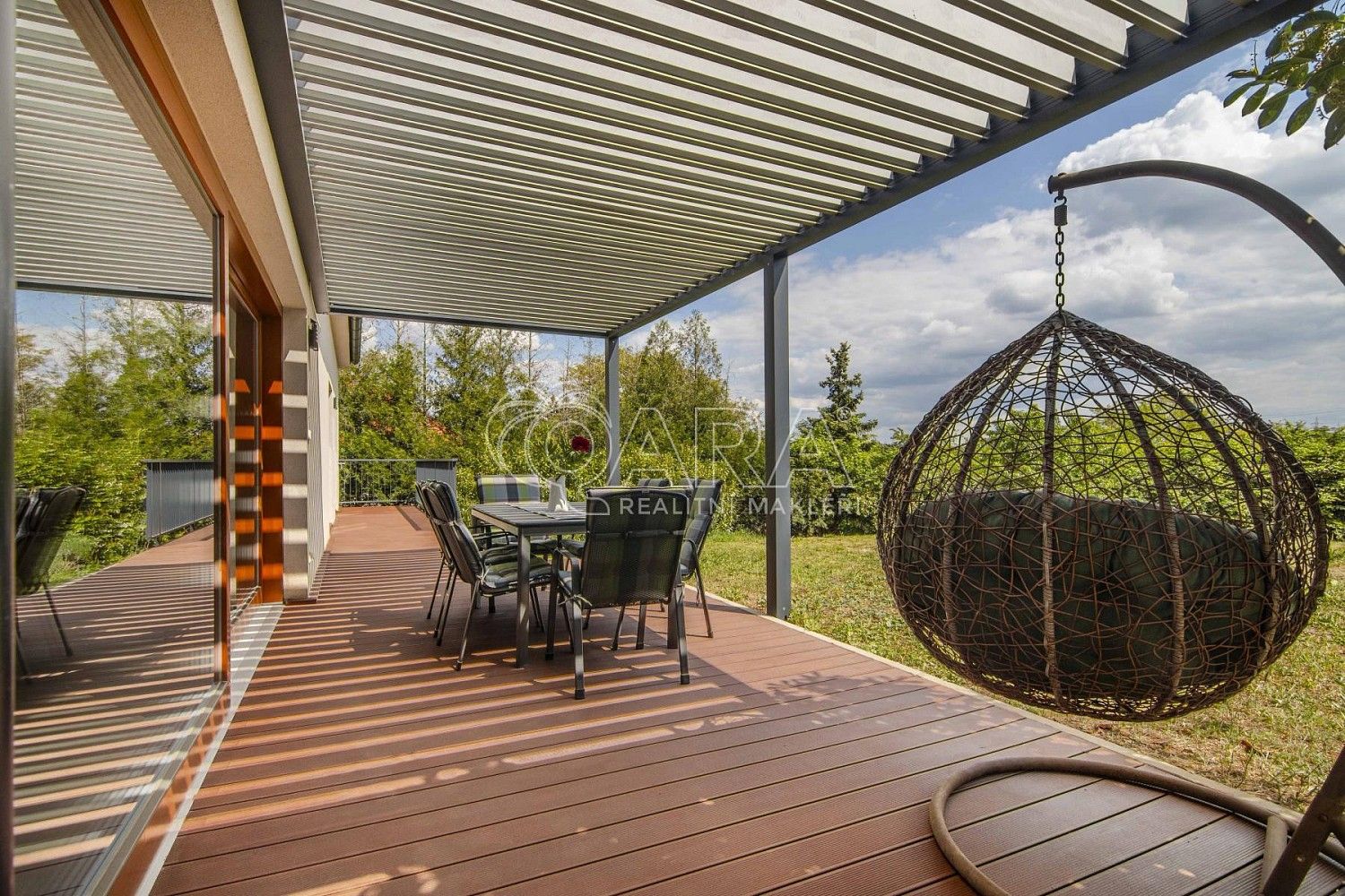 Rodinný dům, 242 m²