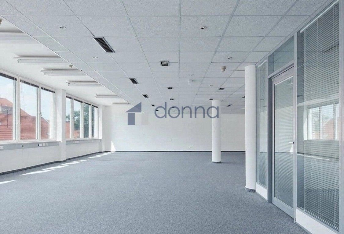 Pronájem kancelář - Krakovská, Praha, 300 m²