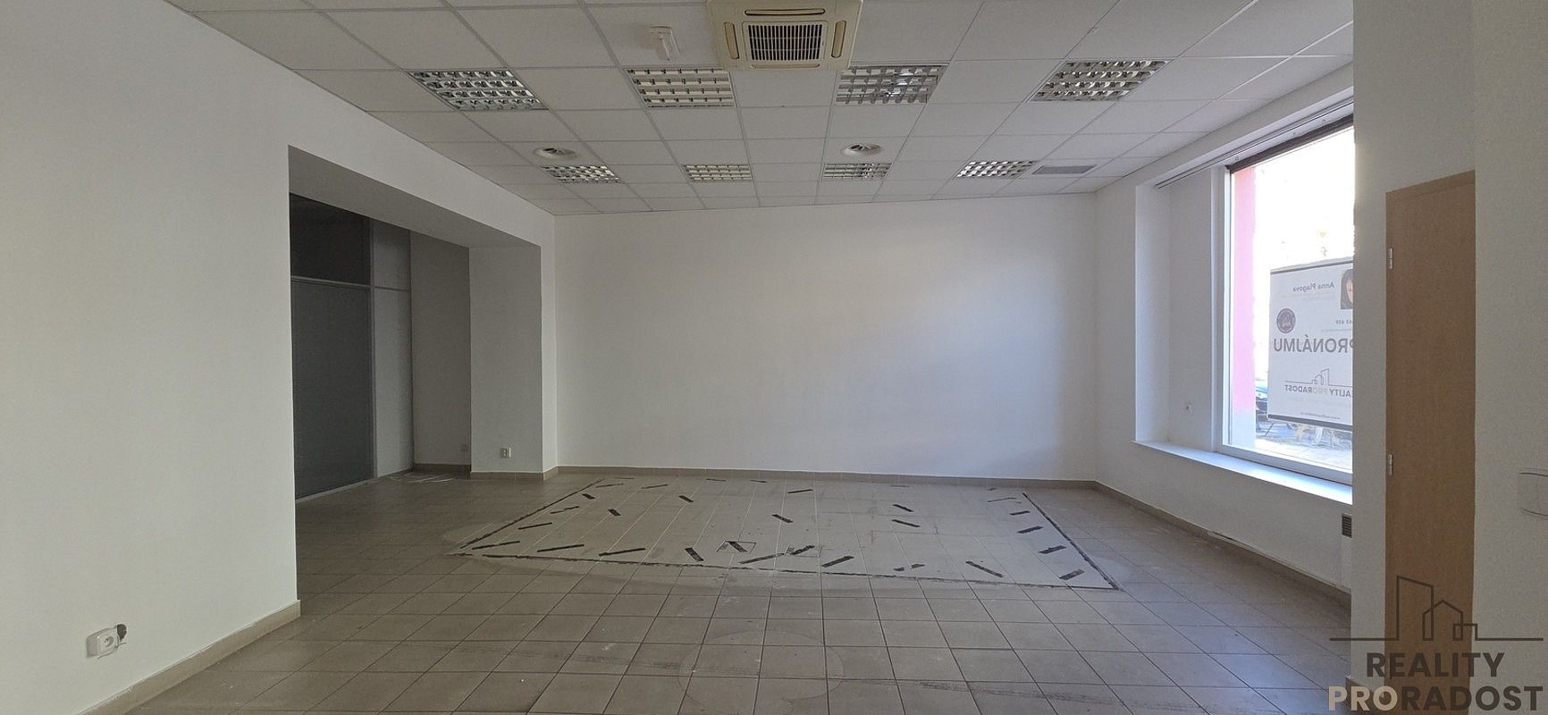 Obchodní prostory, Hodonín, Jihomoravský kraj, 110 m²