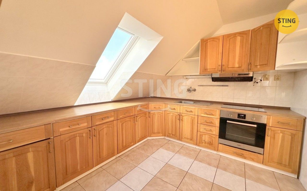 3+kk, Hladíkova, Třebíč, 95 m²