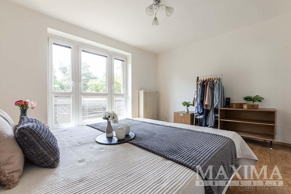 Byty, Praha, 100 00 - 2