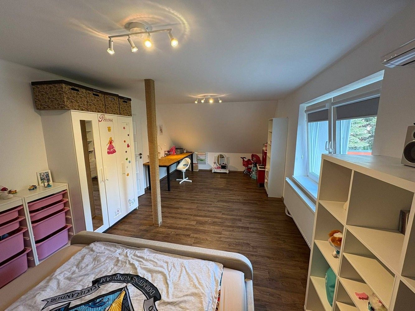 Rodinný dům · 194 m² · Karoliny Světlé, Liberec - Liberec VII-Horní Růžodol - 4