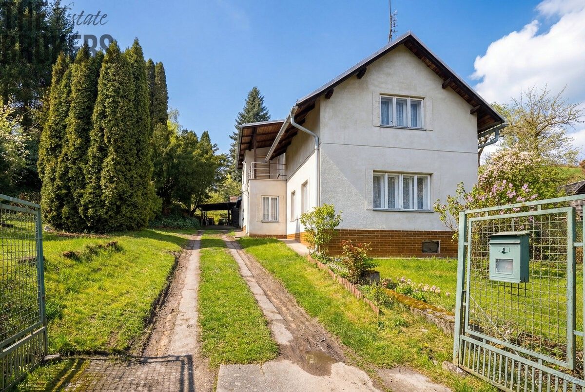 Prodej rodinný dům - Loukov u Mnichova Hradiště, 294 11