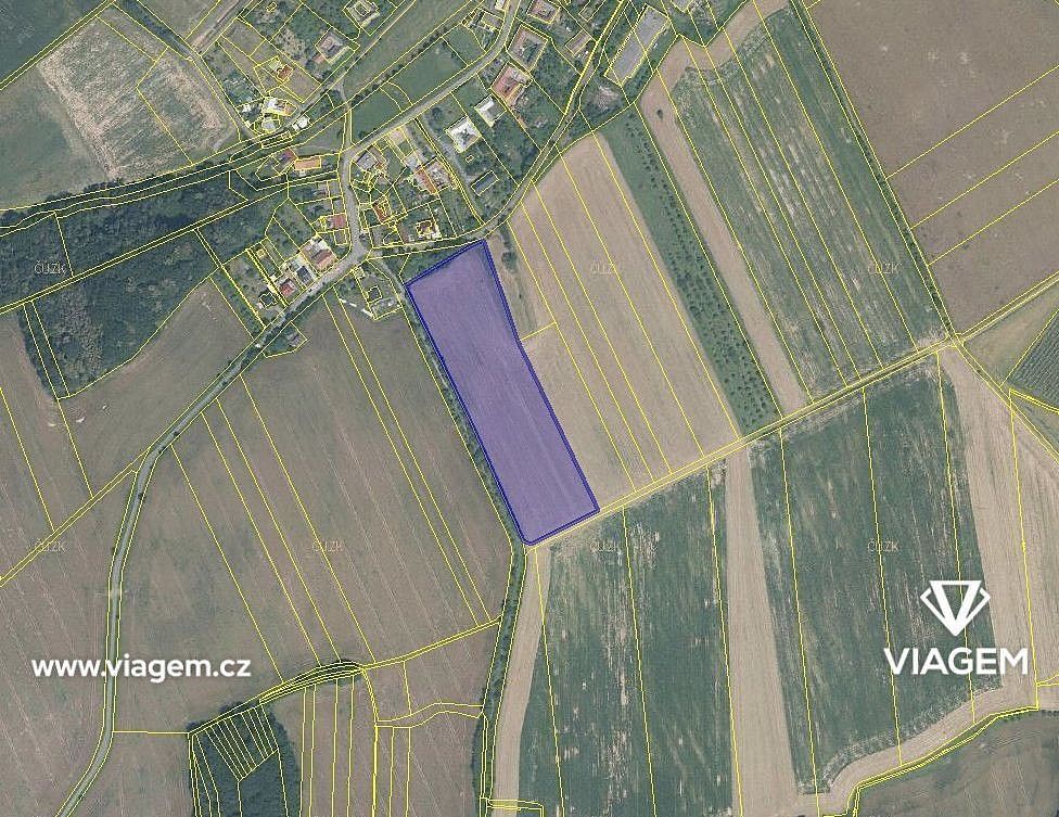 Pozemek pro bydlení, 3 709 m²