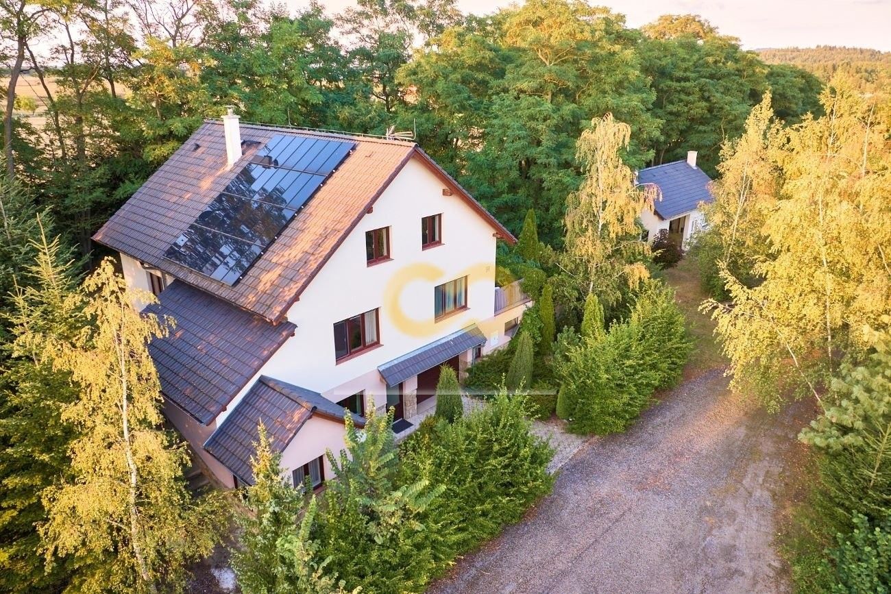 Rodinné domy, Malé Nepodřice, Dobev, 288 m²