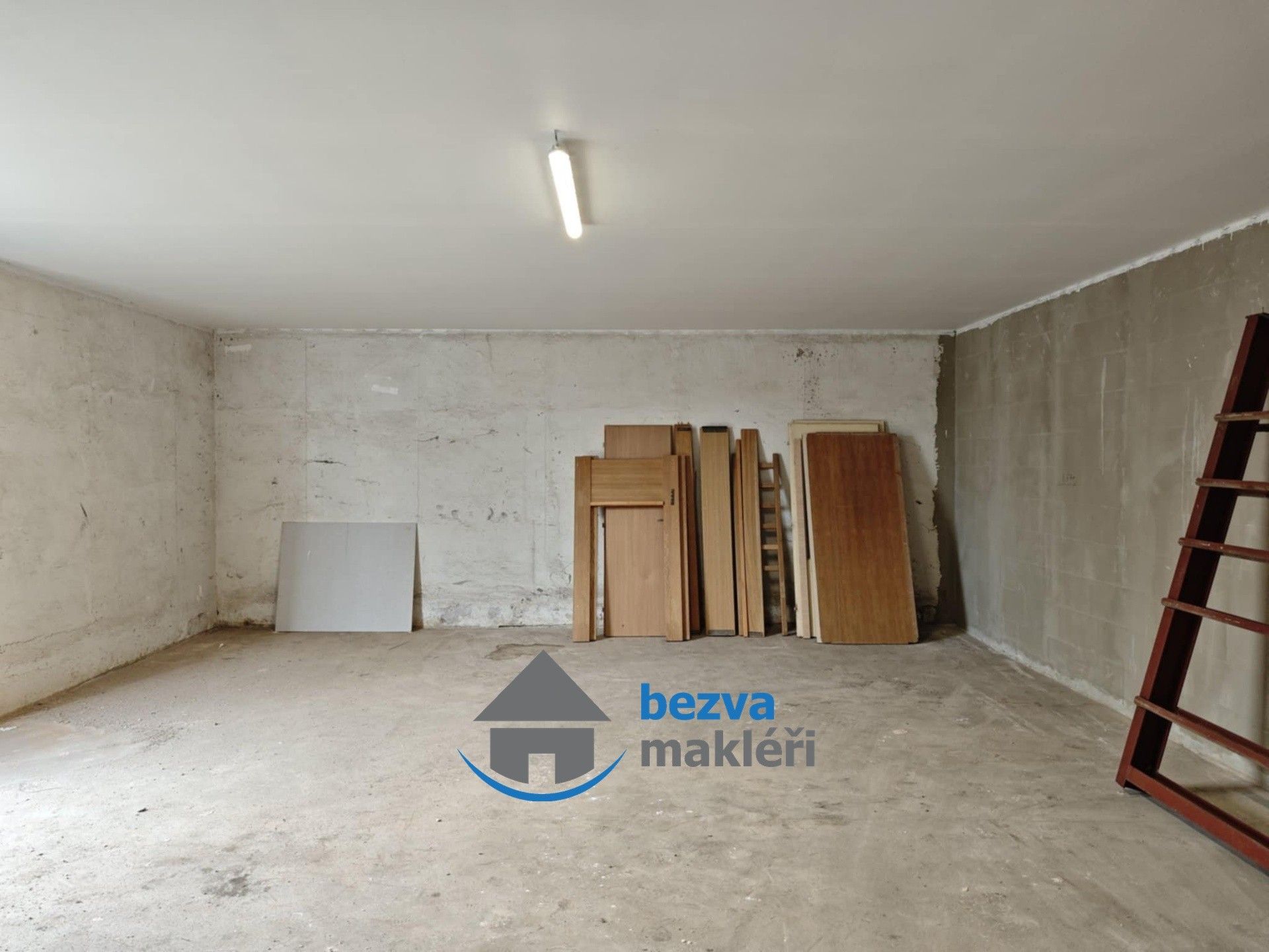 Pronájem sklad - Zvěřinova, Skuteč, 60 m²