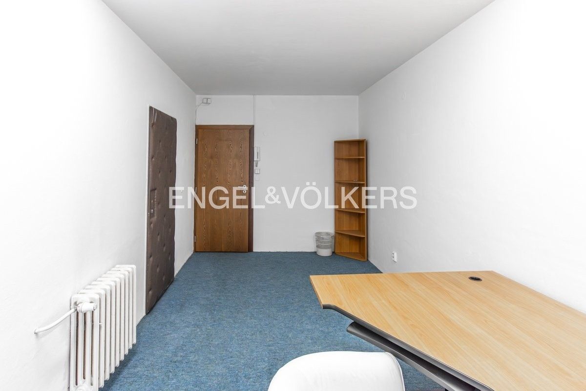 Pronájem kancelář - Ječná 243, Praha Nové Město, 15 m² - 5