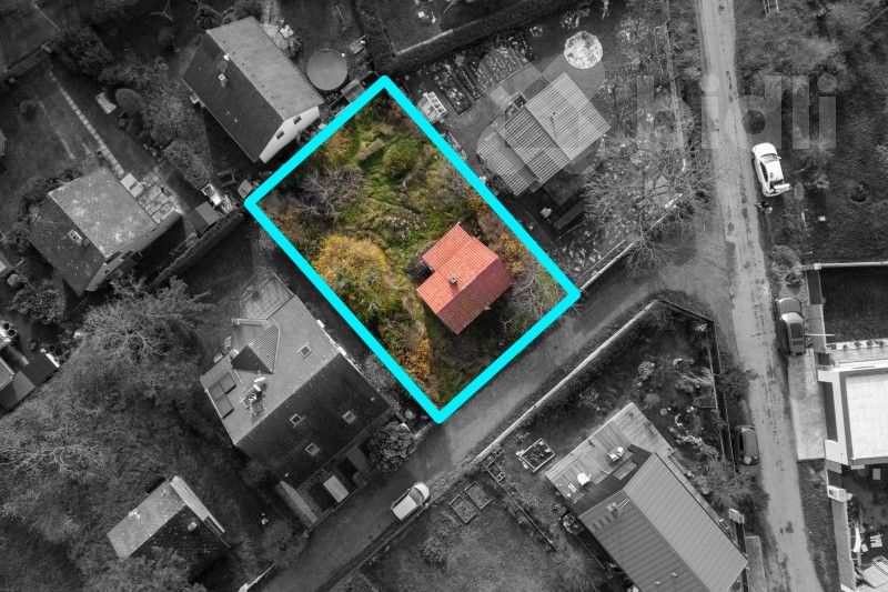 Pozemky pro bydlení, Mezi chatami, Praha