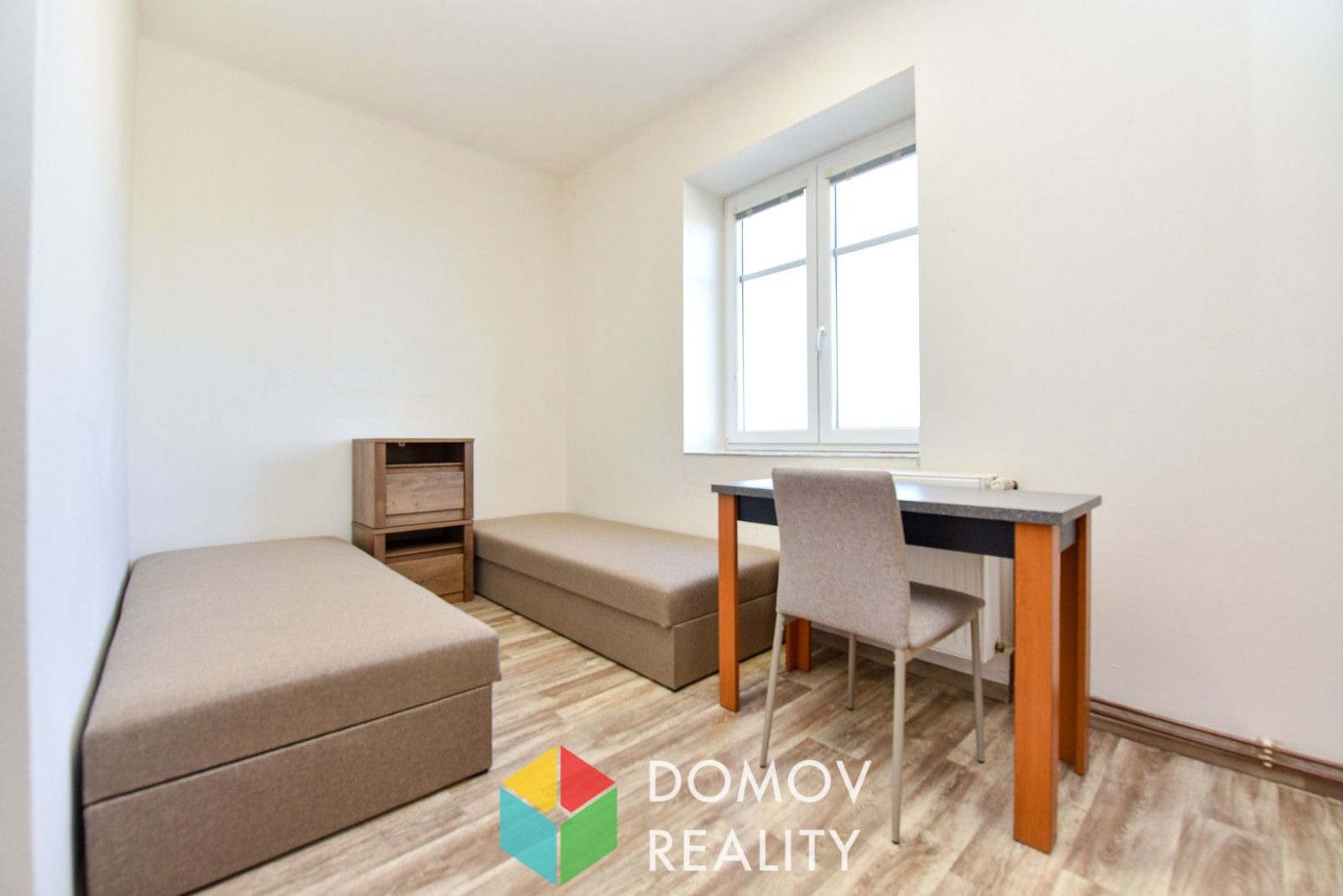 Pronájem byt - B. Němcové 312, Komárov, 11 m²