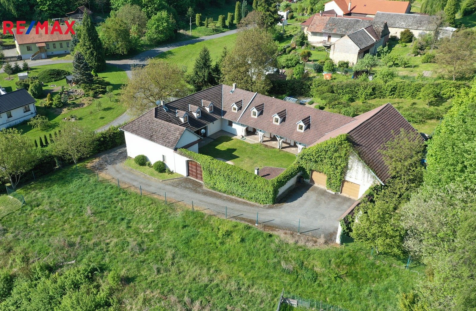 Prodej chalupa - Janůvky, 457 m²
