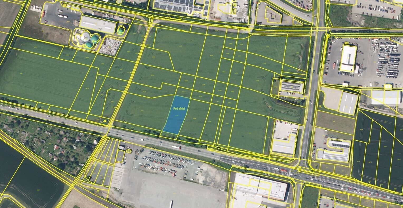 Komerční pozemek, 2 328 m²