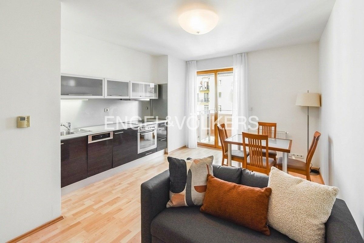 2+kk, Na Zatlance 1908, Praha Smíchov, 45 m² - 1