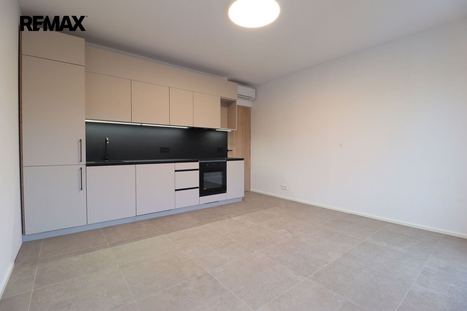 2+kk, Musílkova 172, Praha Košíře, 40 m² - 2