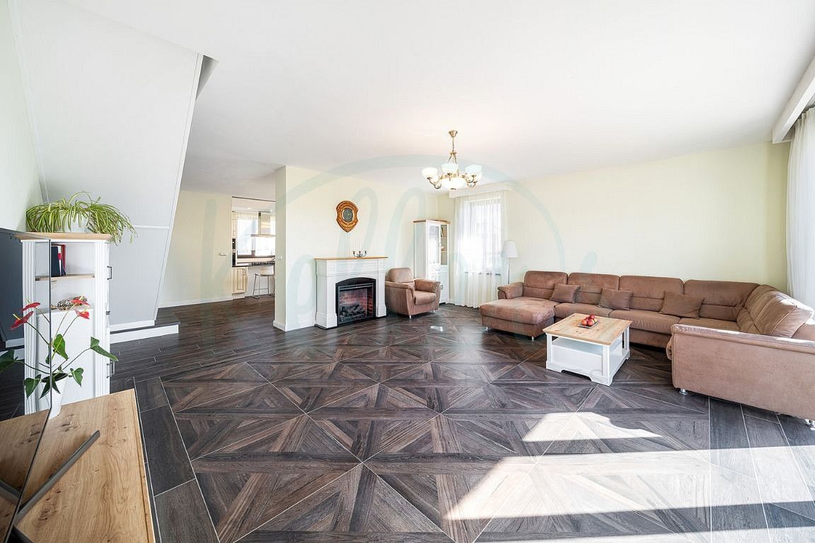 Prodej rodinný dům - Vysoký Újezd, okres Beroun, Středočeský kraj, 244 m² - 5