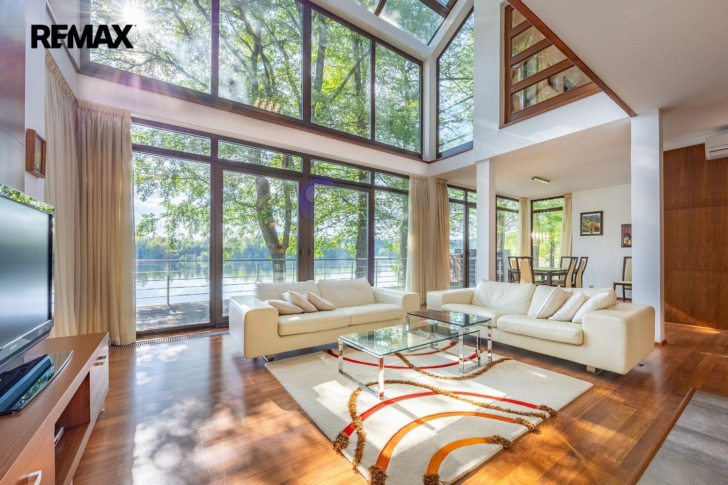 Rodinný dům, 325 m²