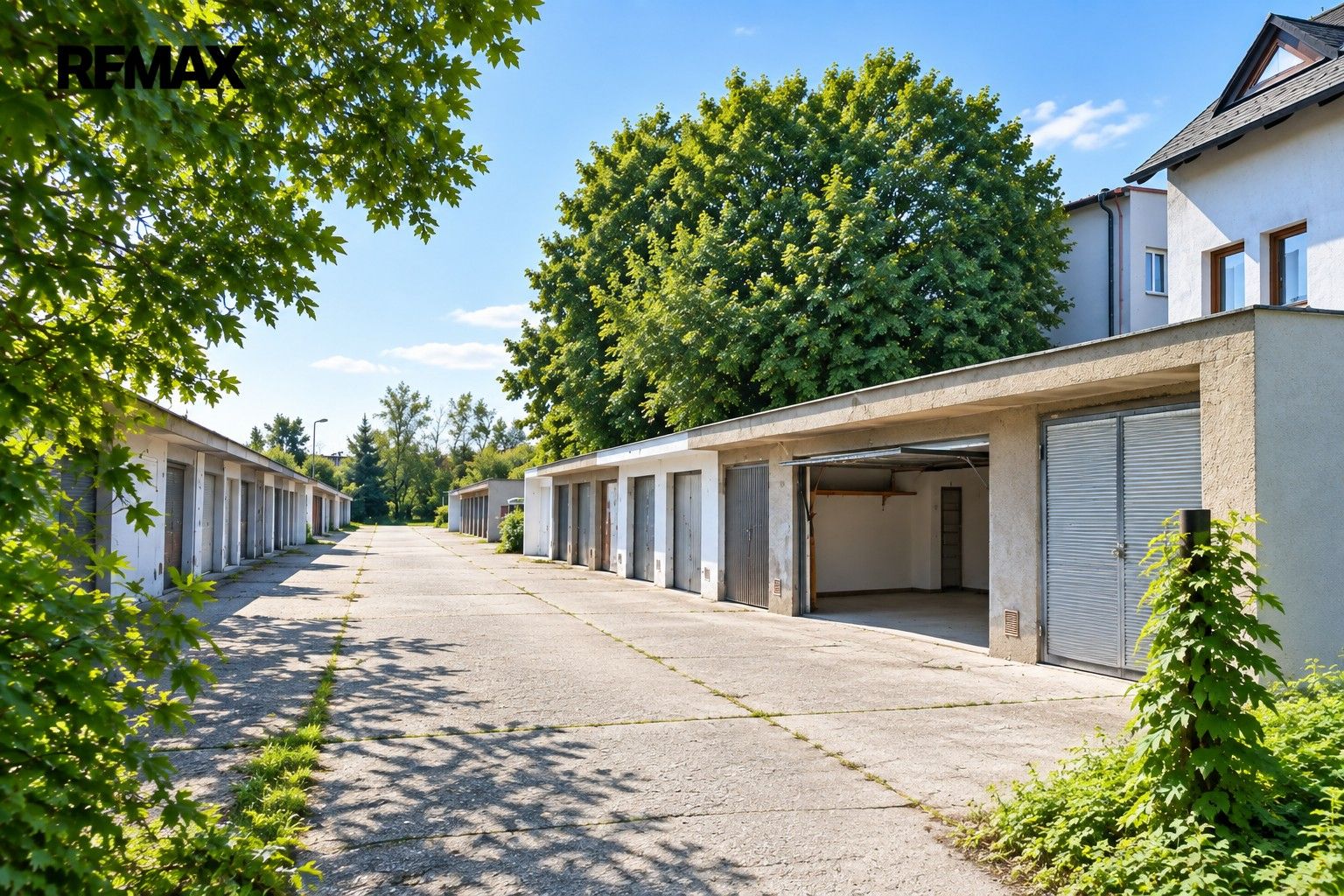Garáže, Hradec Králové, 23 m² - 2