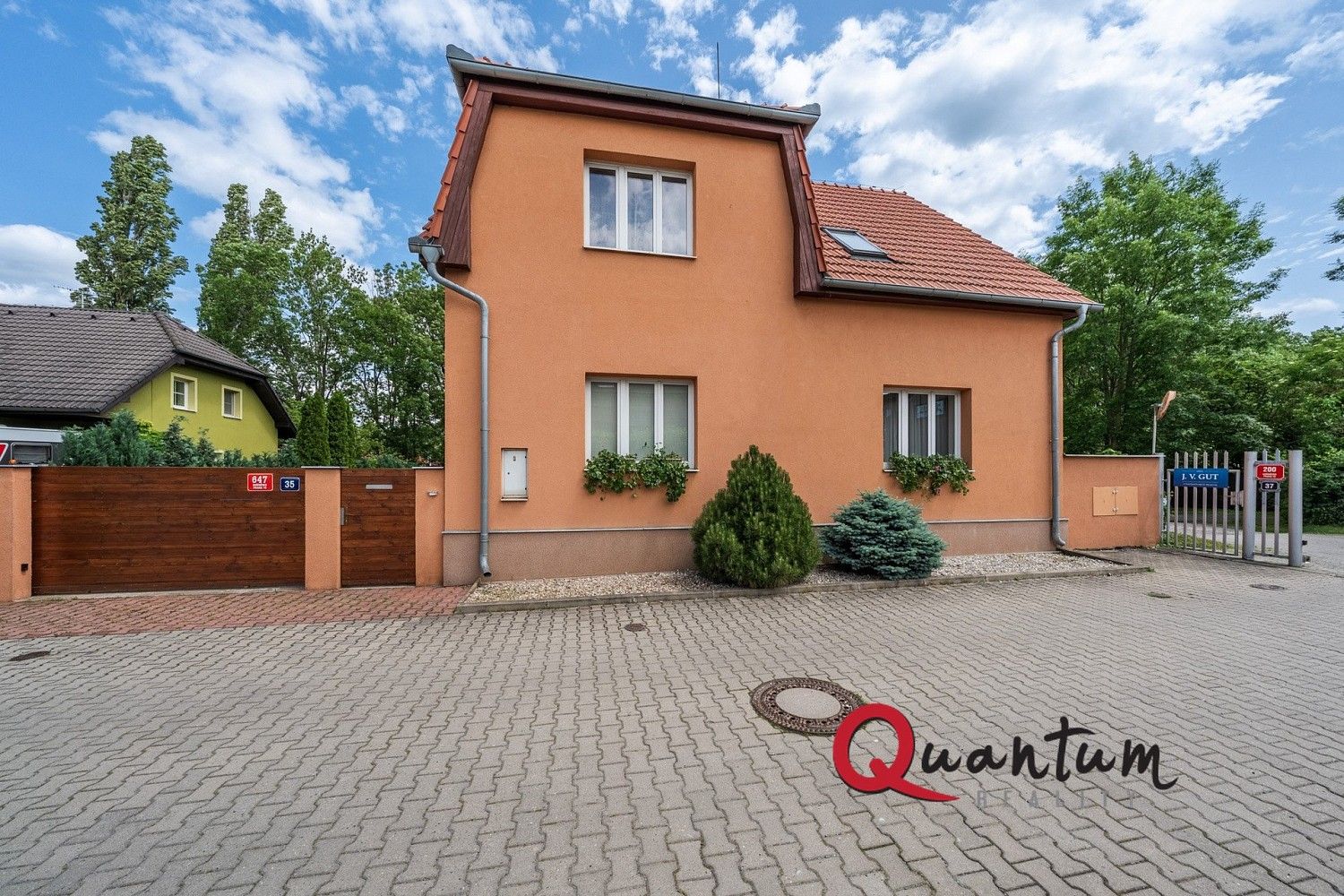 Rodinný dům, 279 m²
