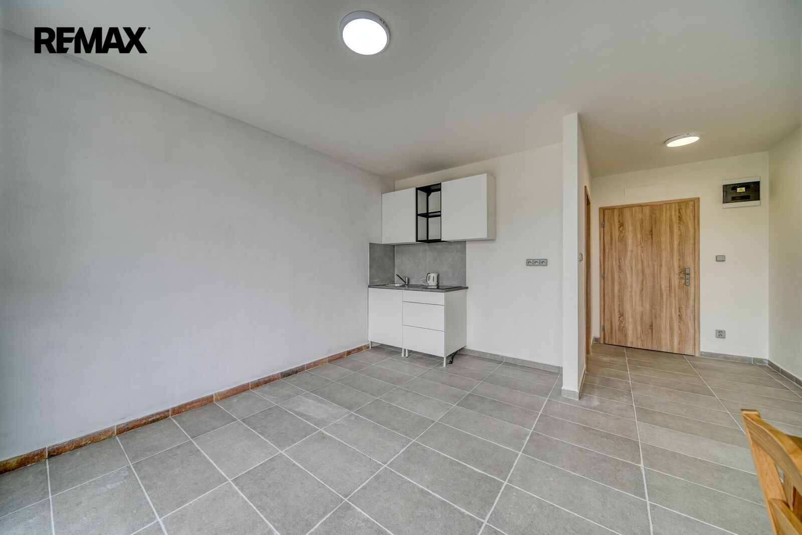 Pronájem byt 1+kk - Revoluční 26, Velký Osek, 24 m² - 5