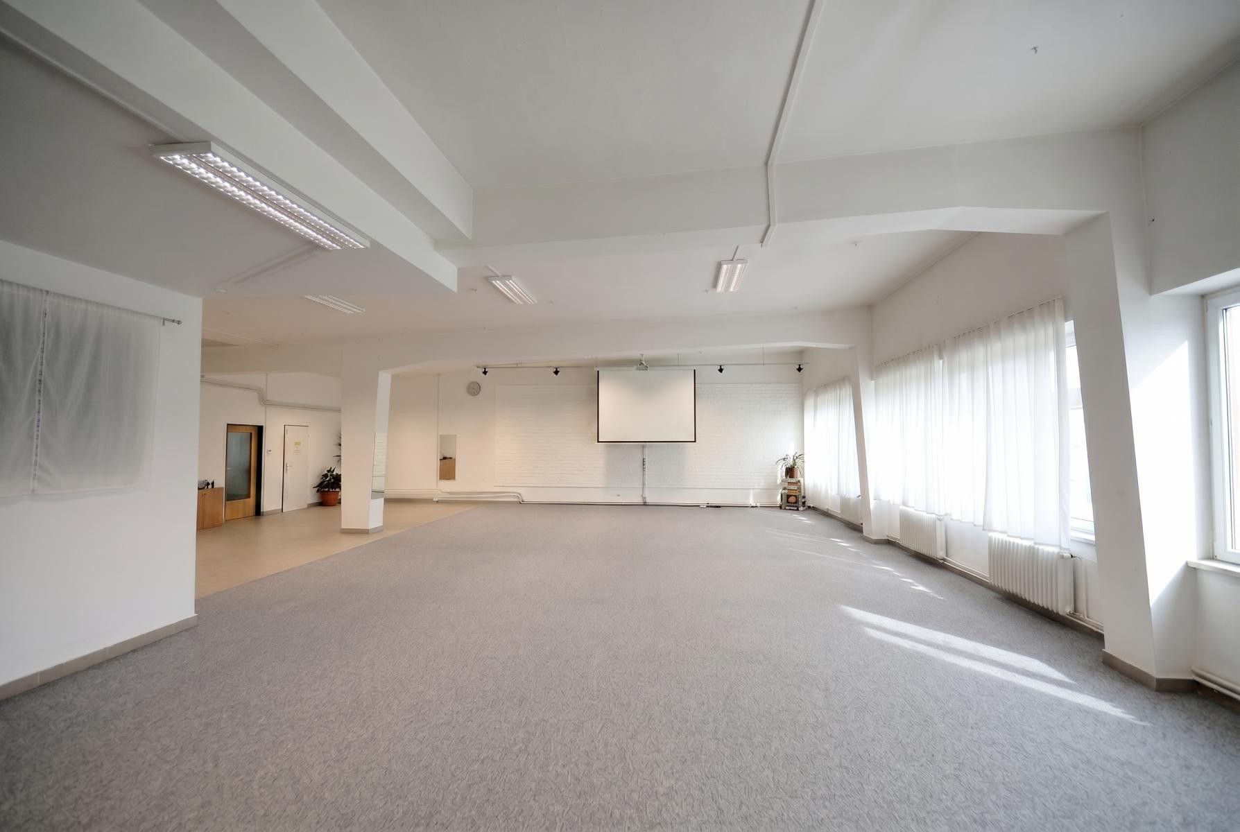Obchodní prostory, 1. máje, Třinec, 219 m² - 2