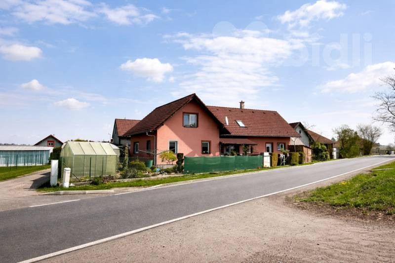 Rodinné domy, Borovany Třebeč, 180 m² - 1