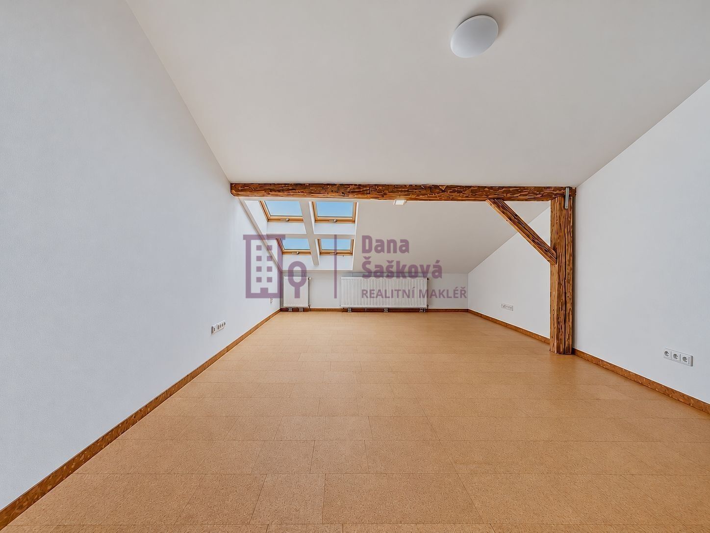 Byt 1+kk · 50 m² · nám. Míru 158, Jindřichův Hradec I - 3
