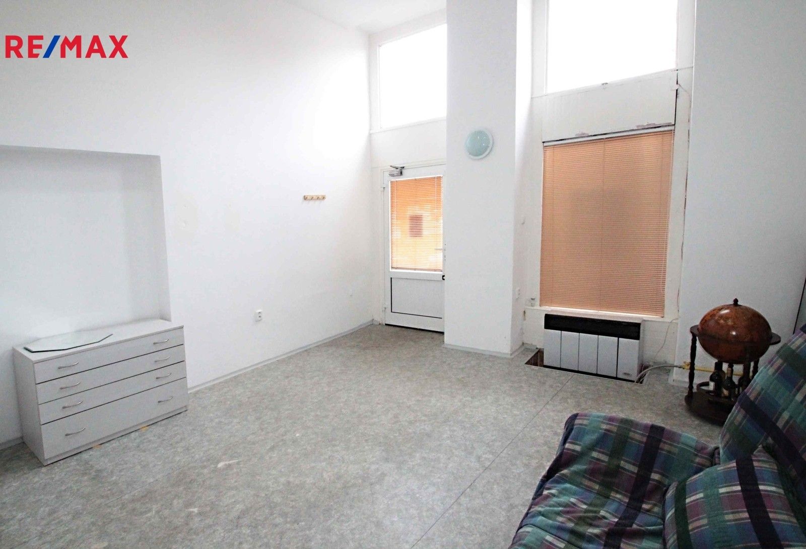 Pronájem kancelář - Jiráskovo náměstí, Kolín, 45 m²