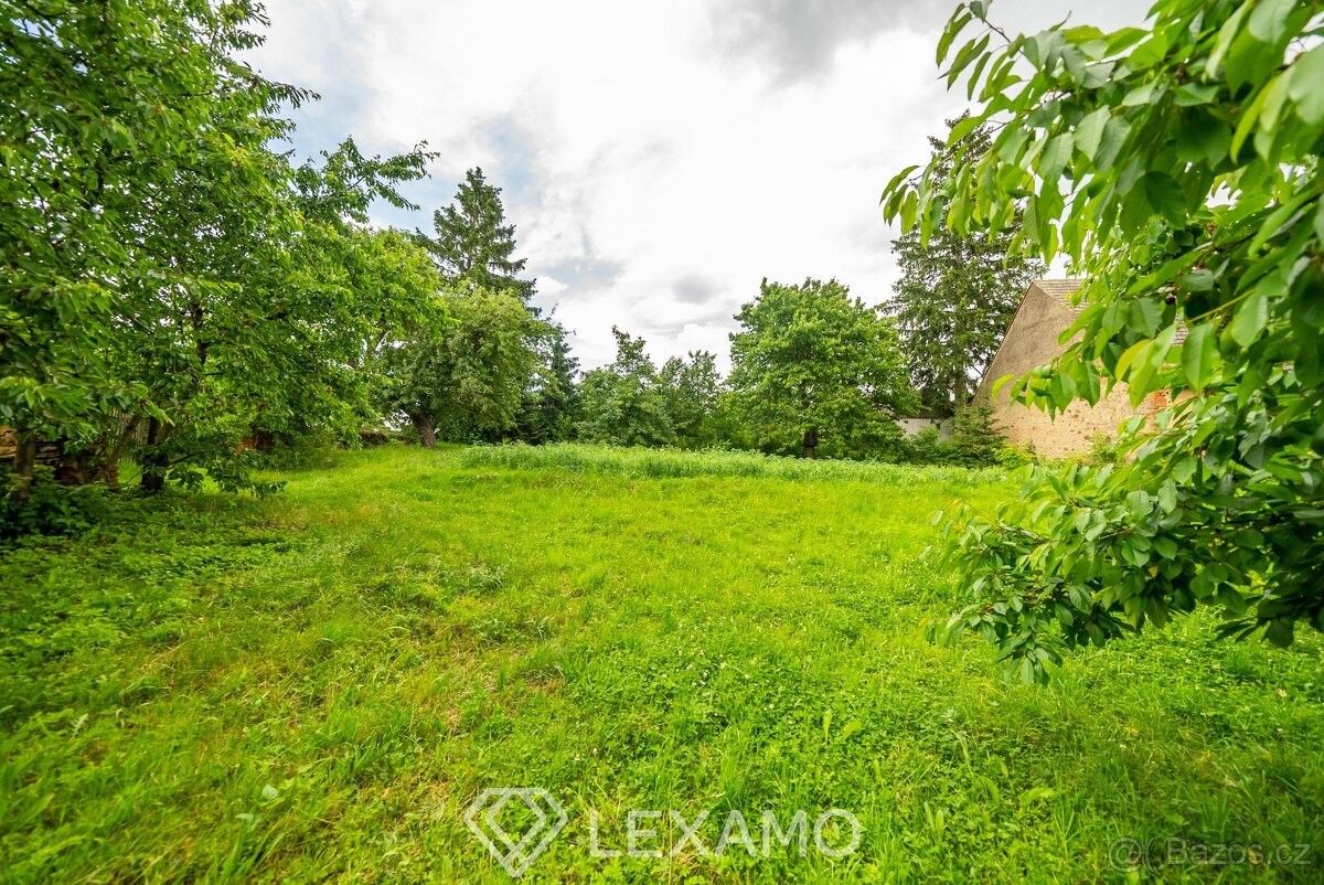 Pozemky pro bydlení, Lesonice, 675 44