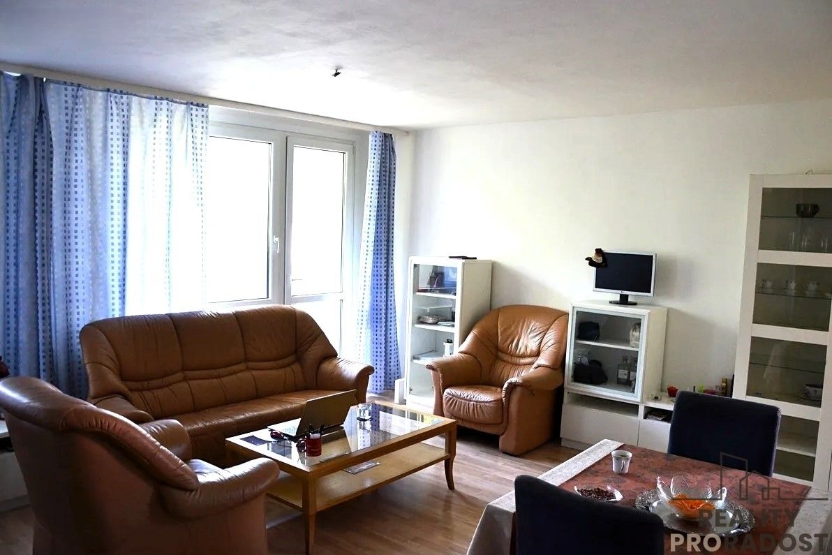 2+kk, Tajovského, Praha, 69 m²