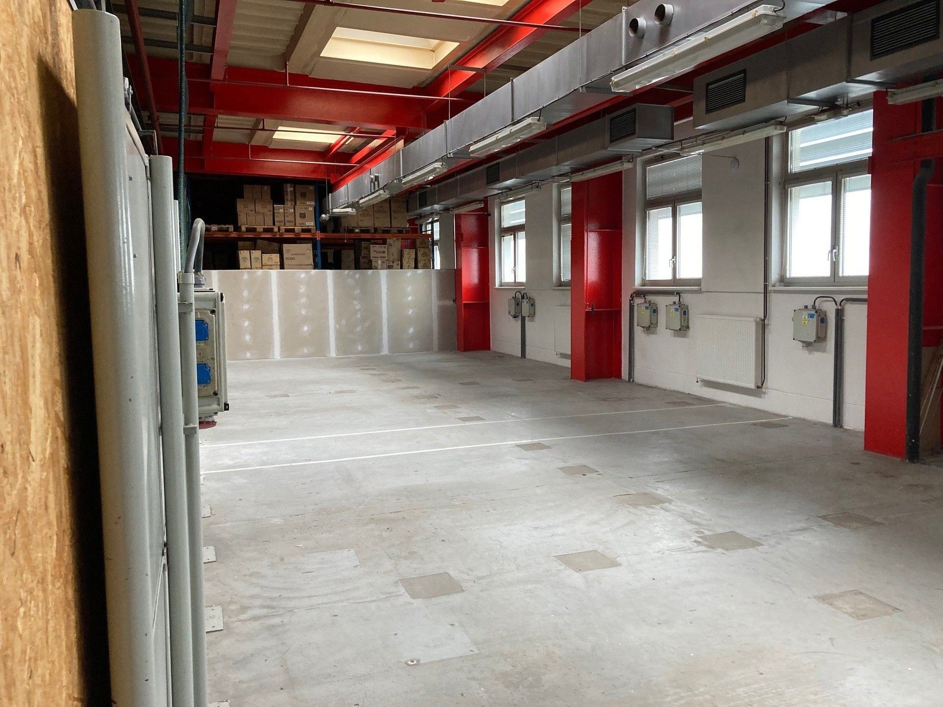 Sklady, Ringhofferova, Praha, 220 m²