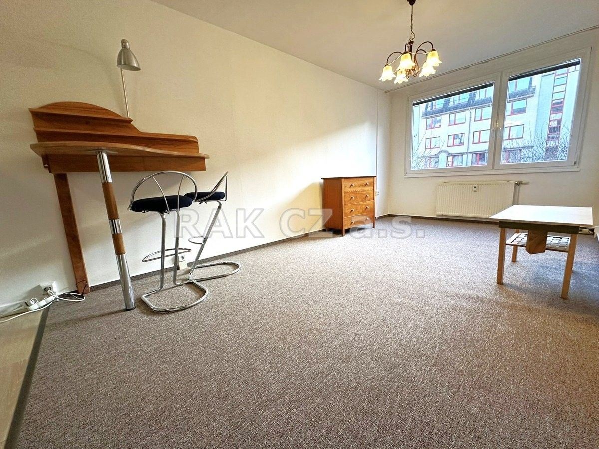 2+kk, Jana Růžičky, Praha, 43 m²