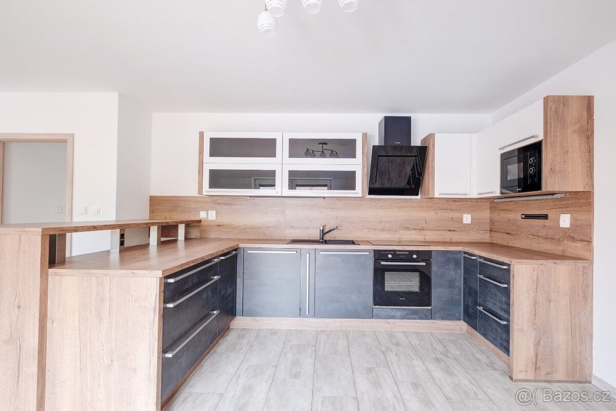 Prodej rodinný dům - Bojanovice, 262 03